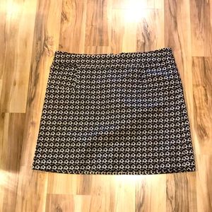 Dahlia Modern Fit mini skirt